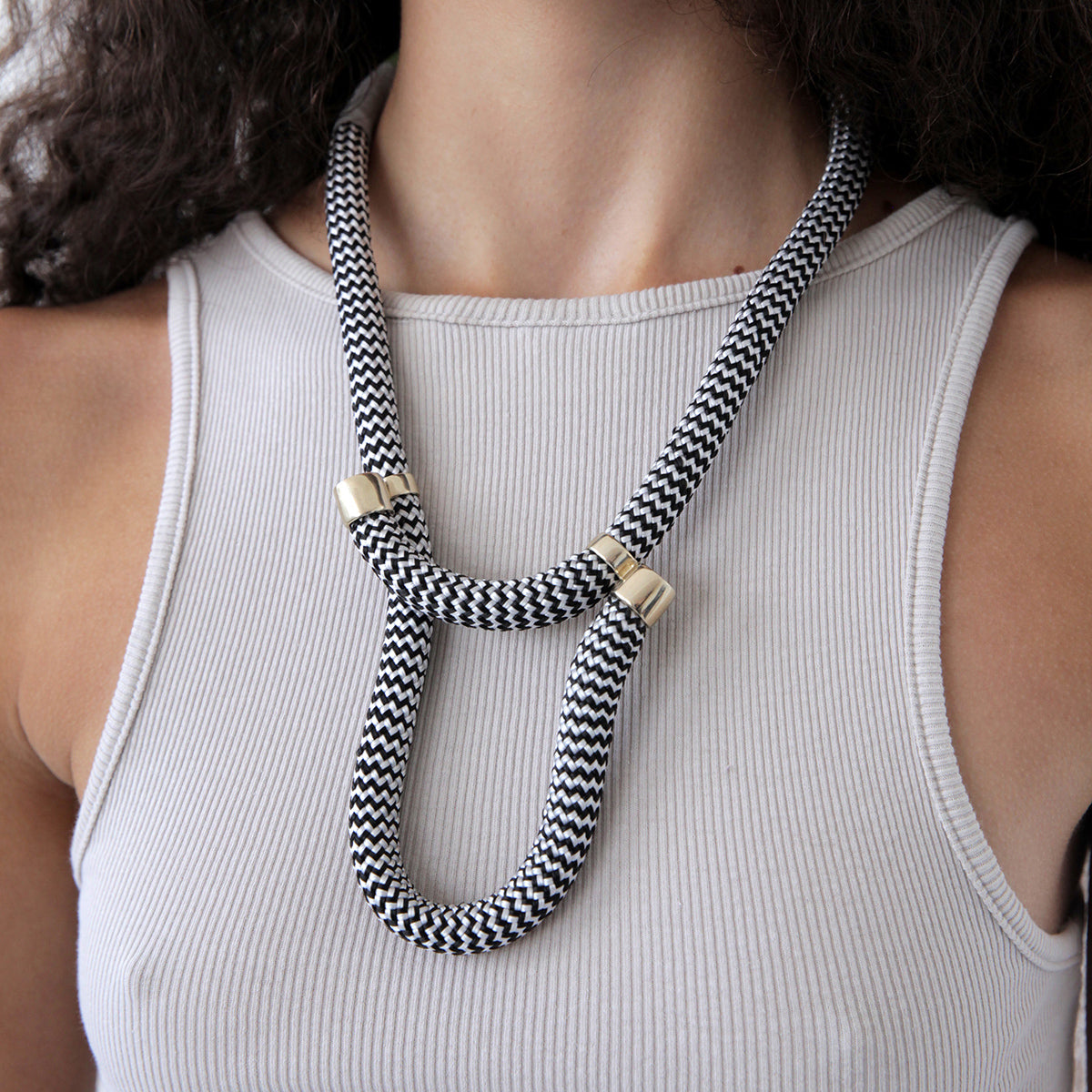 Pichulik | Wrap Necklace White ZigZag Brass